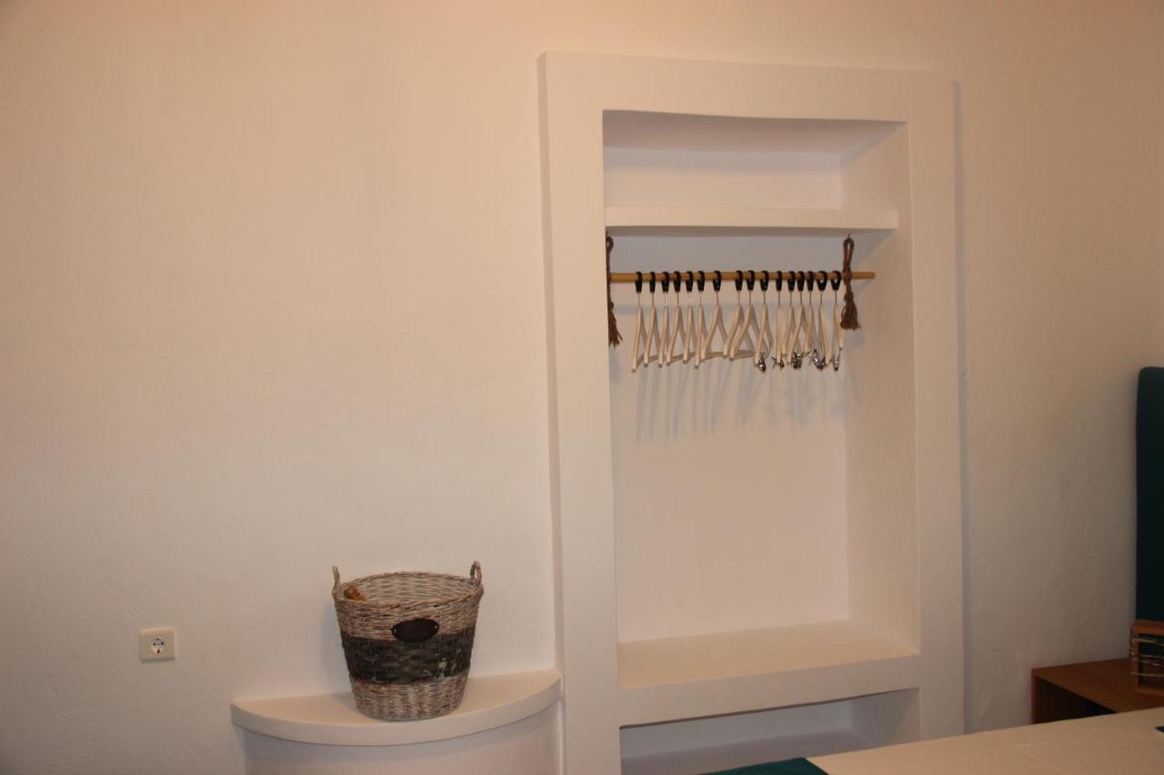 Gerania Milos Apartment Adamantas  Exterior photo